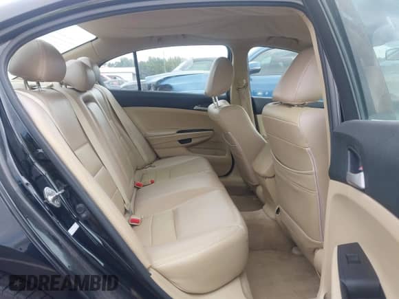 2012 Honda Accord LX z VIN 1HGCP2F35CA031265, wystawiony jako IAAI lot #43319636 z przebiegiem 202 288 mil mil oraz . Historia ofert i sprzedaży dostępna na DreamBid. Obrazek 8.