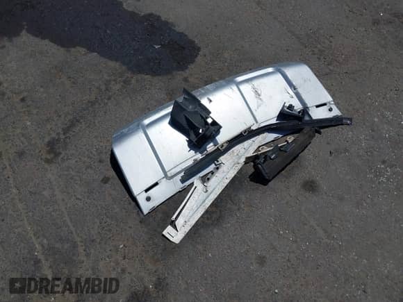 2017 Land Rover Range Rover Sport HSE с VIN SALWR2FV7HA129950, выставлен на аукционе IAAI как лот 42269326 с пробегом 100 600 миль миль и . История ставок и продаж доступна на DreamBid. Изображение 12.