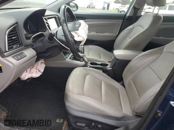 2017 Hyundai Elantra Limited с VIN 5NPD84LF7HH056033, выставлен на аукционе Copart как лот 70494785 с пробегом 79 652 миль миль и Списание • Salvage title. История ставок и продаж доступна на DreamBid. Изображение 7.