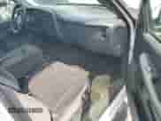 2002 GMC Sierra 1500 z VIN 1GTEC14W72Z334848, wystawiony jako Copart lot #59733325 z przebiegiem 213 155 mil mil oraz Szkoda całkowita • Salvage title. Historia ofert i sprzedaży dostępna na DreamBid. Obrazek 8.