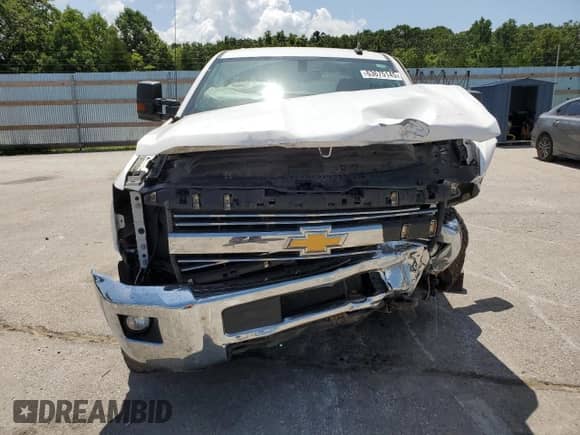 2016 Chevrolet Silverado 2500HD LT with VIN 1GC1KVE81GF262241, listed as a Copart auction lot 63675145 with 101,718 mi miles and Salvage title. Bid and sale history available at DreamBid. Image 5.