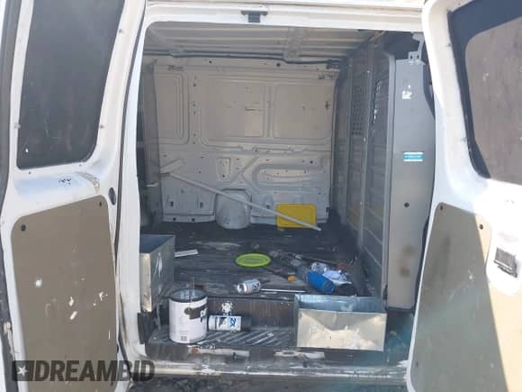 2013 Ford Econoline Cargo Commercial с VIN 1FTNE2EW2DDA36237, выставлен на аукционе IAAI как лот 43221458 с пробегом 285 107 миль миль и . История ставок и продаж доступна на DreamBid. Изображение 8.