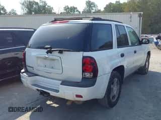 2008 Chevrolet TrailBlazer 1LT z VIN 1GNDT13S682178451, wystawiony jako IAAI lot #43243837 z przebiegiem 159 098 mil mil oraz . Historia ofert i sprzedaży dostępna na DreamBid. Obrazek 4.