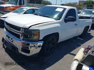 2011 Chevrolet Silverado 1500 Work Truck z VIN 1GCNCPEX1BZ287889, wystawiony jako IAAI lot #43017052 z przebiegiem 156 061 mil mil oraz . Historia ofert i sprzedaży dostępna na DreamBid. Obrazek 2.