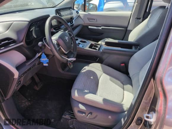 2021 Toyota Sienna LE with VIN 5TDKSKFC8MS011427, listed as a Copart auction lot 58518425 with 49,301 mi miles and Salvage title. Bid and sale history available at DreamBid. Image 7.