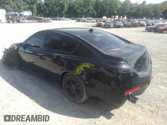 2011 Acura TL with VIN 19UUA8F22BA008637, listed as a IAAI auction lot 33802137 with 194,560 mi miles and . Bid and sale history available at DreamBid. Image 3.