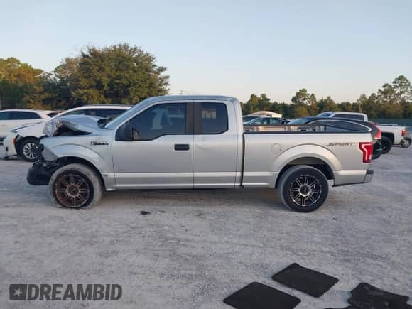 2015 Ford F-150 XL z VIN 1FTEX1CP2FFC03686, wystawiony jako IAAI lot #43359849 z przebiegiem 107 333 mil mil oraz . Historia ofert i sprzedaży dostępna na DreamBid. Obrazek 14.