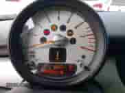 2012 MINI Hardtop с VIN WMWSU3C57CT255749, выставлен на аукционе IAAI как лот 43342110 с пробегом 99 460 миль миль и . История ставок и продаж доступна на DreamBid. Изображение 7.