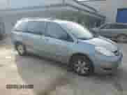 2009 Toyota Sienna CE с VIN 5TDZK23C19S225508, выставлен на аукционе Copart как лот 84565215 с пробегом 215 101 миль миль и Списание • Salvage title. История ставок и продаж доступна на DreamBid. Изображение 4.