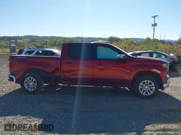 2021 Chevrolet Silverado 1500 LT z VIN 1GCUYDED3MZ395046, wystawiony jako IAAI lot #43329973 z przebiegiem 45 512 mil mil oraz . Historia ofert i sprzedaży dostępna na DreamBid. Obrazek 13.