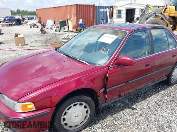 1992 Honda Accord с VIN 1HGCB7679NA121942, выставлен на аукционе IAAI как лот 42895126 с пробегом 223 123 миль миль и . История ставок и продаж доступна на DreamBid. Изображение 6.