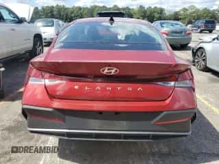 2024 Hyundai Elantra SEL z VIN KMHLM4DG0RU691564, wystawiony jako Copart lot #84771015 z przebiegiem 15 735 mil mil oraz Szkoda całkowita • Salvage title. Historia ofert i sprzedaży dostępna na DreamBid. Obrazek 6.