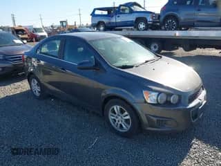 2013 Chevrolet Sonic LT с VIN 1G1JC5SH8D4206864, выставлен на аукционе IAAI как лот 43242983 с пробегом 134 554 миль миль и . История ставок и продаж доступна на DreamBid. Изображение 1.