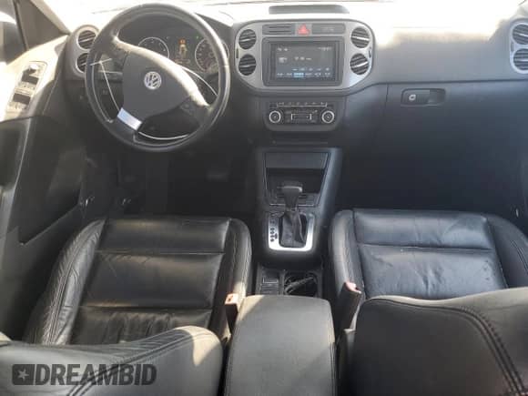 2010 Volkswagen Tiguan SE с VIN WVGBV7AXXAW529755, выставлен на аукционе Copart как лот 69952965 с пробегом 142 642 миль миль и Списание • Salvage title. История ставок и продаж доступна на DreamBid. Изображение 8.