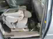 2010 Toyota Sienna CE z VIN 5TDKK4CC0AS341428, wystawiony jako Copart lot #84025485 z przebiegiem Nie podano mil oraz Szkoda całkowita • Salvage title. Historia ofert i sprzedaży dostępna na DreamBid. Obrazek 11.