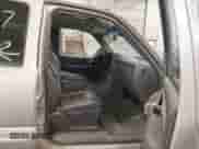 2003 Chevrolet Silverado 1500HD LS z VIN 1GCGK13U43F215122, wystawiony jako IAAI lot #42277237 z przebiegiem Nie podano mil oraz . Historia ofert i sprzedaży dostępna na DreamBid. Obrazek 5.