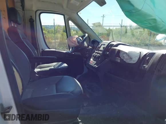 2019 Ram ProMaster Cargo с VIN 3C6TRVCG4KE539151, выставлен на аукционе IAAI как лот 43411107 с пробегом 70 648 миль миль и . История ставок и продаж доступна на DreamBid. Изображение 5.
