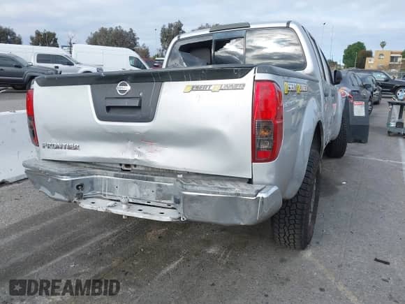 2015 Nissan Frontier SV с VIN 1N6AD0ER7FN768762, выставлен на аукционе IAAI как лот 41884575 с пробегом 145 903 миль миль и . История ставок и продаж доступна на DreamBid. Изображение 4.