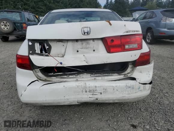 2005 Honda Accord LX with VIN 1HGCM56475A033203, listed as a Copart auction lot 69696325 with 274,297 mi miles and Salvage title. Bid and sale history available at DreamBid. Image 6.