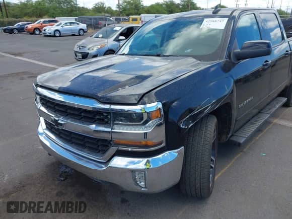 2017 Chevrolet Silverado 1500 LT with VIN 3GCPCREC9HG239048, listed as a IAAI auction lot 42988747 with 141,289 mi miles and . Bid and sale history available at DreamBid. Image 6.