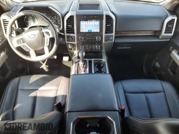 2018 Ford F-150 Lariat z VIN 1FTFX1EGXJFB40976, wystawiony jako Copart lot #83829255 z przebiegiem 50 093 mil mil oraz Szkoda całkowita • Salvage title. Historia ofert i sprzedaży dostępna na DreamBid. Obrazek 8.