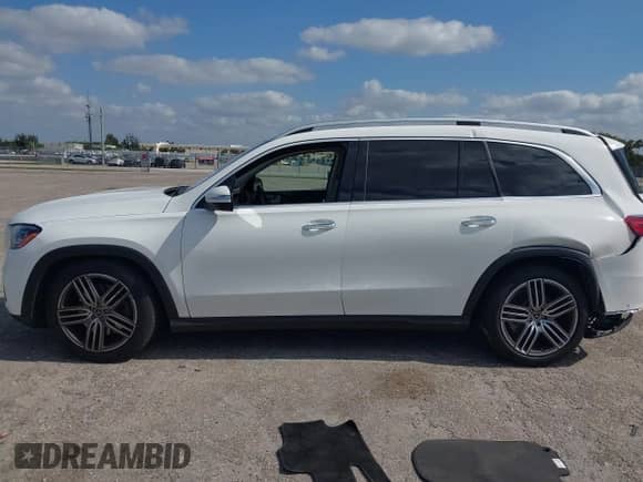 2024 Mercedes-Benz GLS 450 с VIN 4JGFF5KE0RB133823, выставлен на аукционе IAAI как лот 42096277 с пробегом 21 828 миль миль и . История ставок и продаж доступна на DreamBid. Изображение 14.