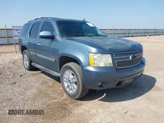 2008 Chevrolet Tahoe 3LT с VIN 1GNFC13028R145445, выставлен на аукционе IAAI как лот 42456811 с пробегом 237 056 миль миль и . История ставок и продаж доступна на DreamBid. Изображение 1.
