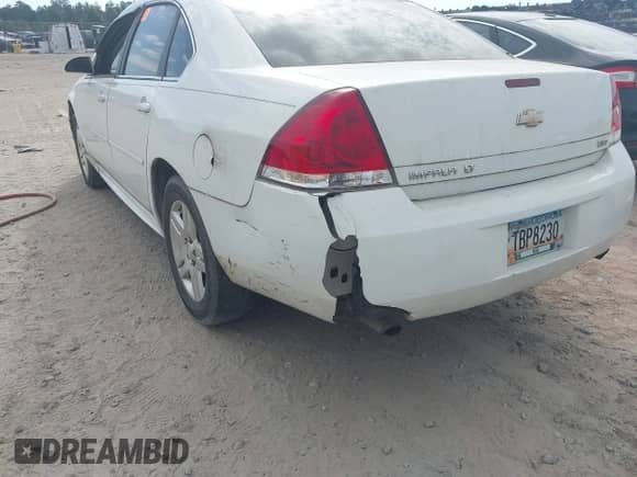 2014 Chevrolet Impala LT with VIN 2G1WB5E34E1135720, listed as a IAAI auction lot 43297070 with Not provided miles and . Bid and sale history available at DreamBid. Image 6.