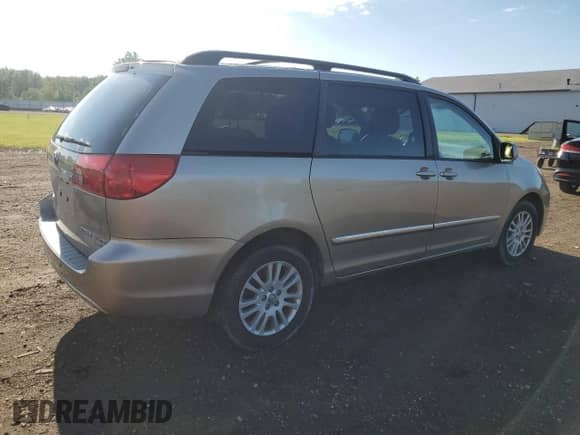 2010 Toyota Sienna XLE с VIN 5TDDK4CC0AS032776, выставлен на аукционе Copart как лот 70566325 с пробегом 174 831 миль миль и Чистый • Clean title. История ставок и продаж доступна на DreamBid. Изображение 3.