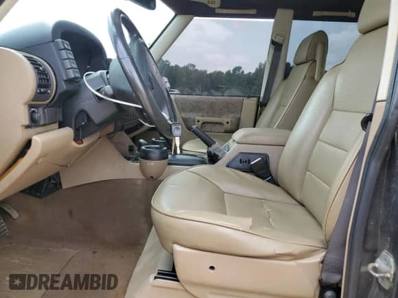 2000 Land Rover Discovery с VIN SALTL1243YA280327, выставлен на аукционе Copart как лот 53193785 с пробегом 115 309 миль миль и Списание • Salvage title. История ставок и продаж доступна на DreamBid. Изображение 7.