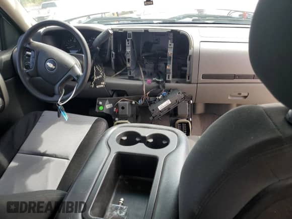 2007 Chevrolet Silverado 1500 LS с VIN 2GCEK13C671713673, выставлен на аукционе Copart как лот 81448195 с пробегом 170 636 миль миль и Списание • Salvage title. История ставок и продаж доступна на DreamBid. Изображение 8.