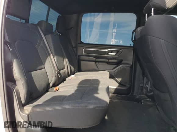 2020 Ram 1500 Big Horn z VIN 1C6SRFFM6LN248876, wystawiony jako Copart lot #65591695 z przebiegiem 111 401 mil mil oraz Szkoda całkowita • Salvage title. Historia ofert i sprzedaży dostępna na DreamBid. Obrazek 10.