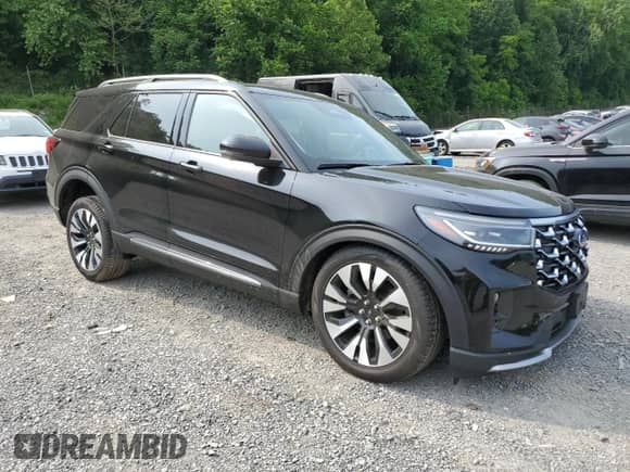 2025 Ford Explorer Platinum with VIN 1FMUK8HH7SGB23840, listed as a Copart auction lot 59996365 with 2,505 mi miles and Salvage title. Bid and sale history available at DreamBid. Image 4.