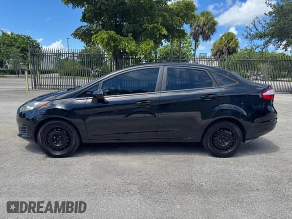 2016 Ford Fiesta S с VIN 3FADP4AJ0GM138016, выставлен на аукционе Copart как лот 69889705 с пробегом 78 813 миль миль и Чистый • Clean title. История ставок и продаж доступна на DreamBid. Изображение 12.