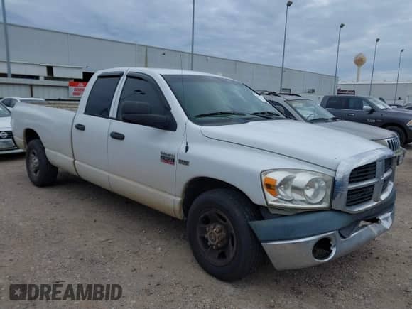 2008 Dodge 2500 ST z VIN 3D7KR28D18G214798, wystawiony jako IAAI lot #41231543 z przebiegiem 396 341 mil mil oraz . Historia ofert i sprzedaży dostępna na DreamBid. Obrazek 1.