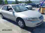 1998 Honda Accord LX z VIN 1HGCG1642WA065770, wystawiony jako IAAI lot #42278962 z przebiegiem 358 127 mil mil oraz . Historia ofert i sprzedaży dostępna na DreamBid. Obrazek 1.