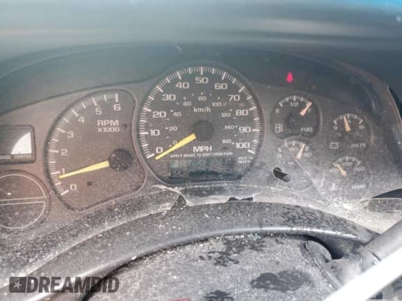 2000 Chevrolet Silverado 1500 LS with VIN 1GCEC14W5YZ113273, listed as a Copart auction lot 58306795 with 226,072 mi miles and Non repairable. Bid and sale history available at DreamBid. Image 9.