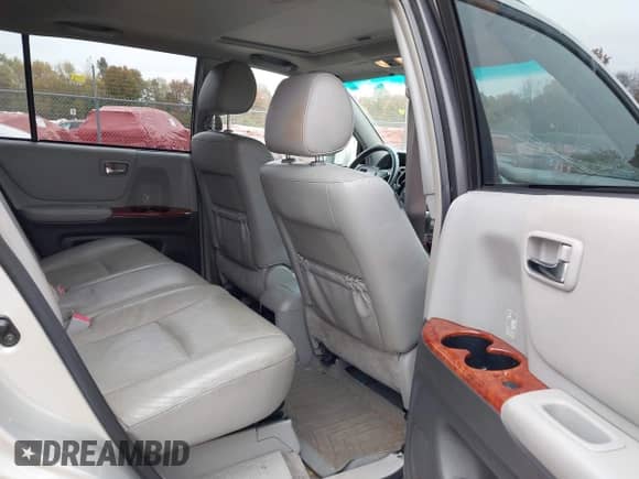 2007 Toyota Highlander w/3rd Row z VIN JTEEW21A970035164, wystawiony jako IAAI lot #43518838 z przebiegiem 211 401 mil mil oraz . Historia ofert i sprzedaży dostępna na DreamBid. Obrazek 8.