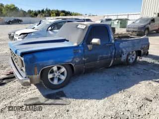 1977 Chevrolet Silverado 1500 z VIN CCL447Z192375, wystawiony jako Copart lot #74754214 z przebiegiem Nie podano mil oraz Nie do naprawy • Non repairable. Historia ofert i sprzedaży dostępna na DreamBid. Obrazek 1.