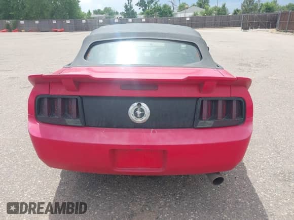 2006 Ford Mustang Standard с VIN 1ZVFT84N865241237, выставлен на аукционе IAAI как лот 42682629 с пробегом 218 861 миль миль и . История ставок и продаж доступна на DreamBid. Изображение 16.