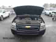 2013 Chevrolet Tahoe LS z VIN 1GNSCAE07DR223062, wystawiony jako IAAI lot #41948276 z przebiegiem 196 616 mil mil oraz . Historia ofert i sprzedaży dostępna na DreamBid. Obrazek 10.