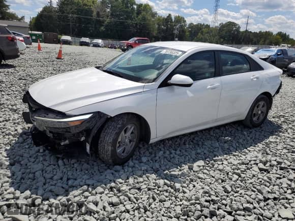 2025 Hyundai Elantra SE с VIN KMHLL4DG9SU853961, выставлен на аукционе Copart как лот 70738325 с пробегом 36 426 миль миль и Списание • Salvage title. История ставок и продаж доступна на DreamBid. Изображение 1.