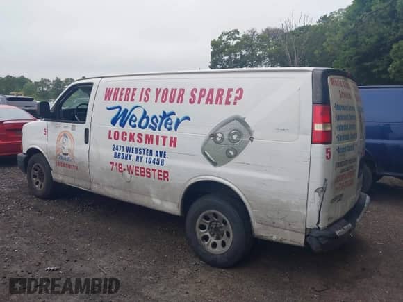 2013 Chevrolet Express Cargo with VIN 1GCSGAFX2D1102477, listed as a IAAI auction lot 42650482 with 77,551 mi miles and . Bid and sale history available at DreamBid. Image 14.