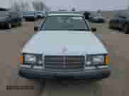 1987 Mercedes-Benz 300 с VIN WDBEB33D3HA344815, выставлен на аукционе Copart как лот 43716715 с пробегом 318 372 миль миль и Списание • Salvage title. История ставок и продаж доступна на DreamBid. Изображение 5.