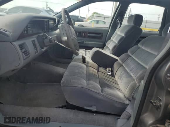 1991 Chevrolet Caprice с VIN 1G1BN53E4MW194283, выставлен на аукционе Copart как лот 71869145 с пробегом 33 840 миль миль и Списание • Salvage title. История ставок и продаж доступна на DreamBid. Изображение 7.
