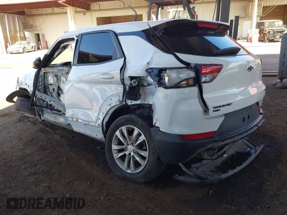 2021 Chevrolet TrailBlazer LS с VIN KL79MNSL3MB049197, выставлен на аукционе IAAI как лот 42815494 с пробегом 112 515 миль миль и . История ставок и продаж доступна на DreamBid. Изображение 3.