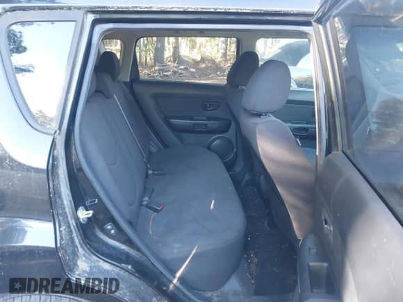 2013 Kia Soul с VIN KNDJT2A54D7749060, выставлен на аукционе IAAI как лот 43472068 с пробегом 116 038 миль миль и . История ставок и продаж доступна на DreamBid. Изображение 8.