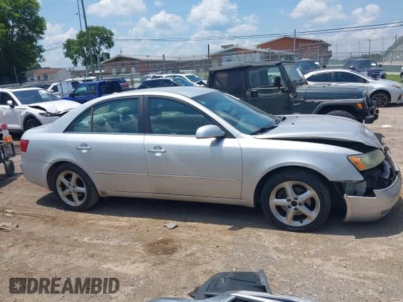 2008 Hyundai Sonata SE с VIN 5NPEU46F58H299545, выставлен на аукционе IAAI как лот 42741166 с пробегом 269 246 миль миль и . История ставок и продаж доступна на DreamBid. Изображение 13.
