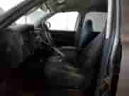 2004 Dodge Dakota Sport z VIN 1D7HL38N54S536938, wystawiony jako Copart lot #52455345 z przebiegiem 157 791 mil mil oraz Szkoda całkowita • Salvage title. Historia ofert i sprzedaży dostępna na DreamBid. Obrazek 7.