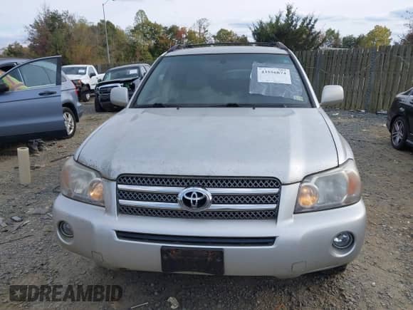 2006 Toyota Highlander Limited z VIN JTEDW21A760015845, wystawiony jako IAAI lot #43556874 z przebiegiem 211 286 mil mil oraz . Historia ofert i sprzedaży dostępna na DreamBid. Obrazek 6.
